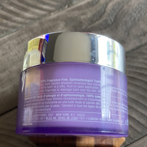 Clinique Take The Day Off Cleansing Balm 6.7 OZ. - Picture 5 of 5